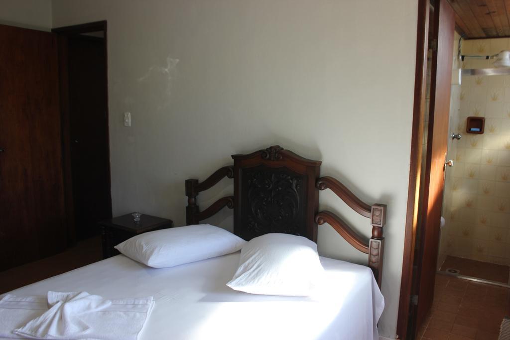 Hostel Luz Аншиета Екстериор снимка